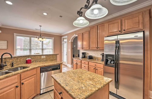 Cordova House | Cordova Home w/Pool Table, 17 Mi to Memphis Zoo!