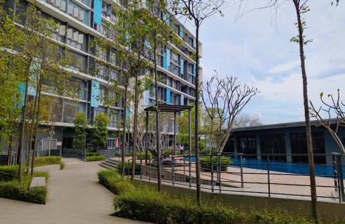 Kota Warisan Apartment | Core Soho Suit Kip Sentral Kotawarisan Family Studio Near KLIA & KLIA2