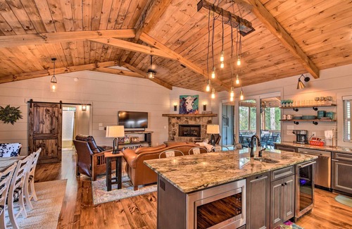 Ellijay Cabin | 'Cork & Creek Cottage' w/Mtn & Pasture Views!