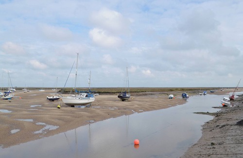 Norwich Cottage | Cornflower Cottage- W40836