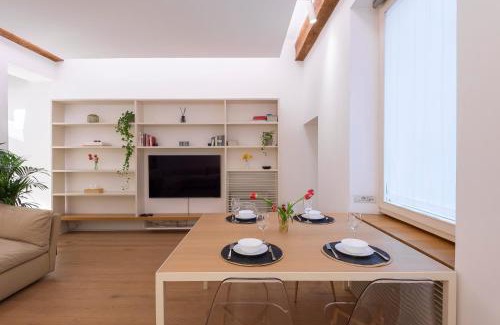 Rione V Ponte Apartment | Coronari Navona luxury 1 bedroom 2 bathrooms
