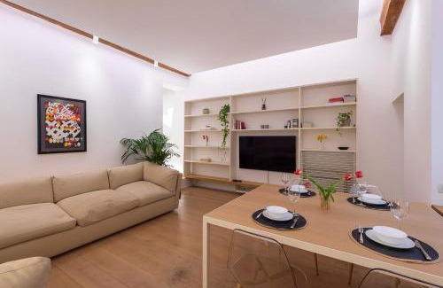 Rione V Ponte Apartment | Coronari Navona luxury 1 bedroom 2 bathrooms