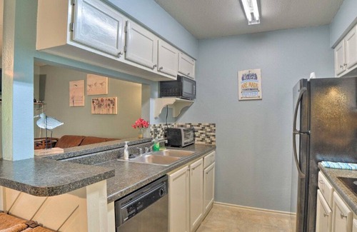 Corpus Christi Condo | Corpus Christi Condo | Indoor Heated Pool: Walk to the Beach!
