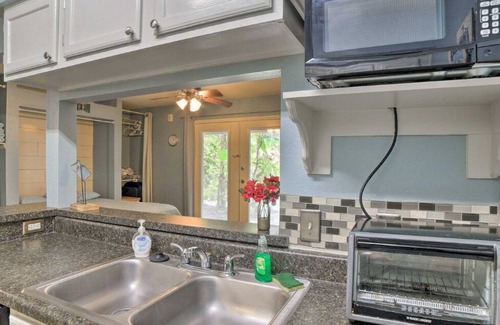 Corpus Christi Condo | Corpus Christi Condo | Indoor Heated Pool: Walk to the Beach!