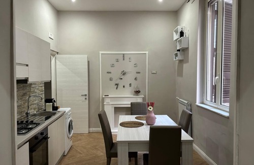 Montecalvario Apartment | Correra Charme is an apartment 5 minutes from Piazza Dante