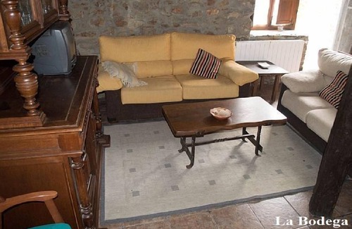 Borrenes Cottage | Corridor House for 6 people