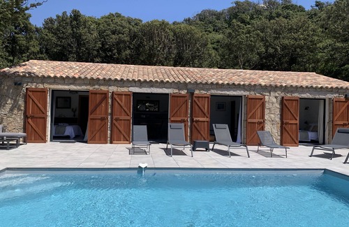 Figari House | CORSICAN STONE VILLA EXTRA PRICE WITH SWIMMING POOL PEACEFUL FLOWER GARDEN