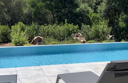 Figari House | CORSICAN STONE VILLA EXTRA PRICE WITH SWIMMING POOL PEACEFUL FLOWER GARDEN