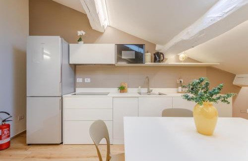 Old Town Apartment | Corso Adriano 13 - Via Emilia