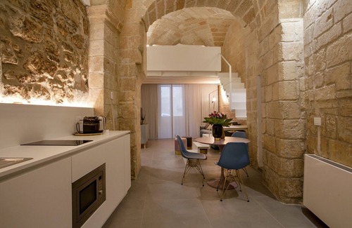 Lecce Historic Center Apartment | Corte dei Florio PIETRA Luxury apartment with SPA