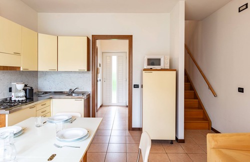 Garda Apartment | Corte delle Rose by Interhome