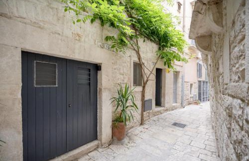 Bitonto Apartment | Corte Fiorita – Apulian Peaceful Retreat