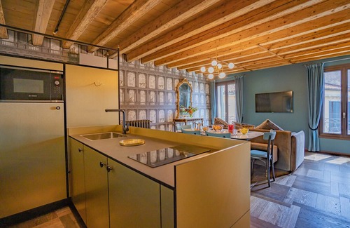 Castello Apartment | Corte Rubbi 9 Canal View