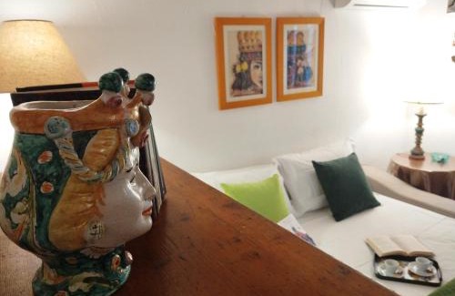 Erice Apartment | Cortile di Erice Appartamenti