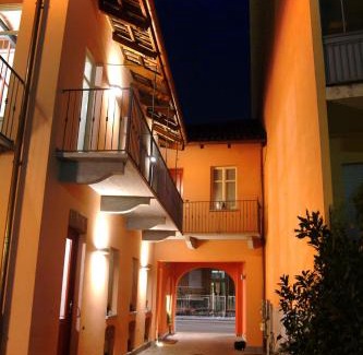 Alba House | Cortiletto d'Alba camere con ristorante