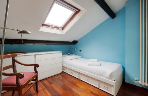 Quartiere Mazzini Apartment | Corvetto M3 - Roomy Apt on 2 Levels