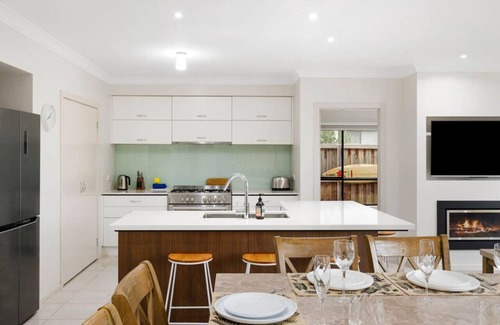 Barwon Heads House | Corymbia- Barwon Heads Beach- Great for 2 families