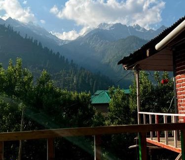 Kullu House | Cosmic Nataraja