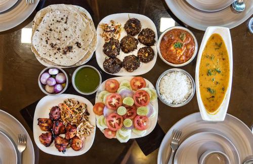 Lonavala Ski Chalet | CosmicStays TriZen Villa With Private Pool In Lonavala