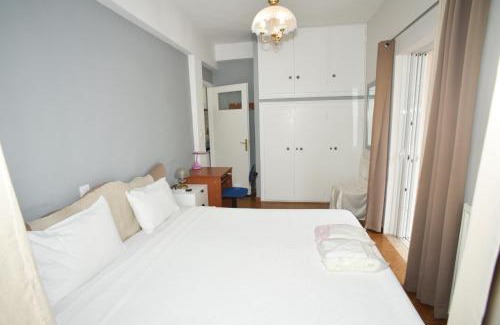 Monemvasia Apartment | Cosmo Rooms - Seaside Elegance with Views of Monemvasia Castle