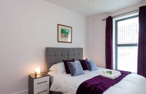 Redhill Apartment | Cosy 1 Bed 1 bath Apt in Redhill Town Centre