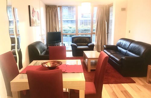 Dublin Apartment | Cosy 1bd Corporate Apt in Dublin 4
