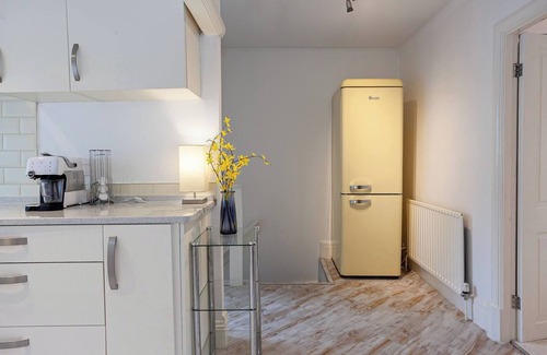 Roundhay Apartment | Cosy 2BD Apartment Close to Leeds Centre