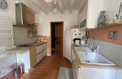 Saint-Remy-l'Honore House | Cosy 80 m2 house with independent courtyard