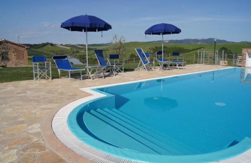 Peccioli House | Cosy agriturismo in Toscana with outdoor swimming pool