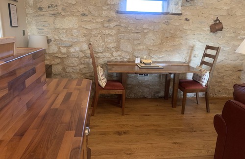 Malton Cottage | Cosy and spacious cottage in beautiful surroundings with private outside area