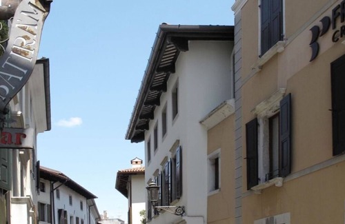 San Daniele del Friuli Apartment | Cosy apartment for 4 people with A/C, WIFI, TV and pets allowed