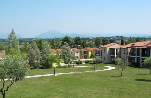 Cavalcaselle Apartment | Cosy apartment for 6 people with A/C, pool, WIFI, TV, terrace and parking