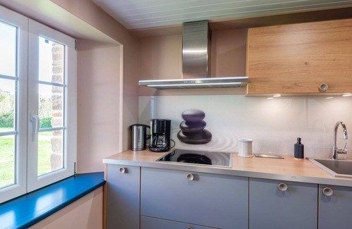 Creances Villa | Cosy apartment in villa for 4 people with WIFI, TV, terrace and pets allowed