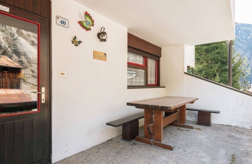 Campitello di Fassa Apartment | Cosy apartment for 4 guests with TV