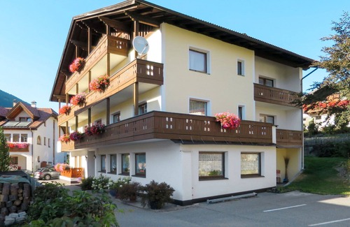 St. Valentin auf der Haide Apartment | Cosy apartment for 4 people with WIFI, TV, balcony, pets allowed and parking