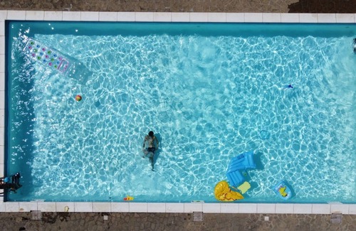 Poggiarello Villa | Cosy apartment in villa for 4 guests with pool, A/C and TV, close to Siena