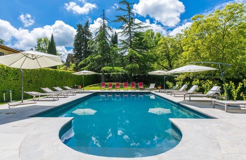 Torsoli Villa | Cosy apartment in villa for 20 guests with WIFI, private pool, TV, terrace and pets allowed