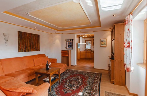 Konigsleiten Apartment | Cosy apartment for 6 guests with WIFI, TV and terrace