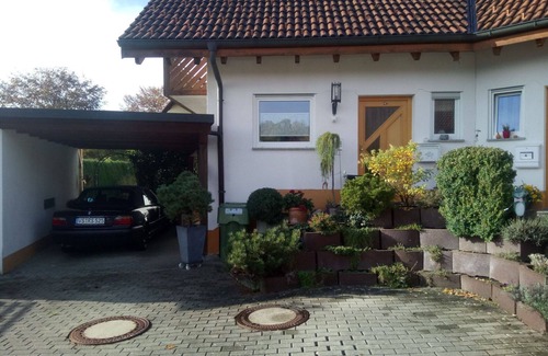 Donaueschingen Apartment | Cosy apartment for 2 guests with WIFI, TV, patio and parking