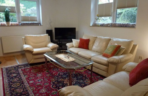 Donaueschingen Apartment | Cosy apartment for 2 guests with WIFI, TV, patio and parking