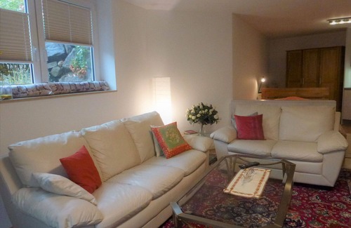 Donaueschingen Apartment | Cosy apartment for 2 guests with WIFI, TV, patio and parking