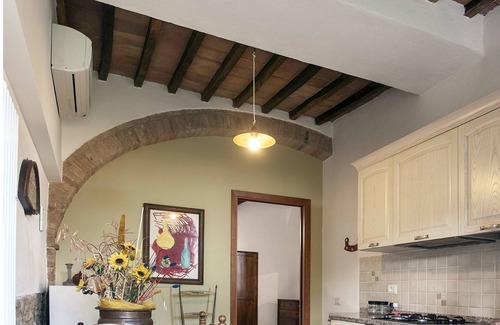 San Gimignano Apartment | Cosy apartment for 4 people with pool, WIFI, A/C, pets allowed and panoramic view