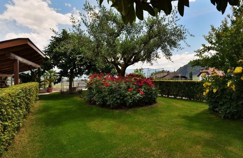 Andriano Apartment | Cosy apartment for 2 people with WIFI, pool, TV and patio