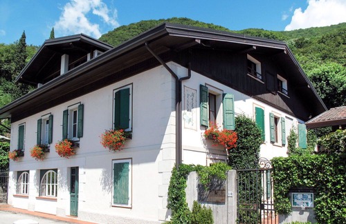Vito d'Asio Apartment | Cosy apartment for 2 people with WIFI, A/C, pool, TV, patio and pets allowed