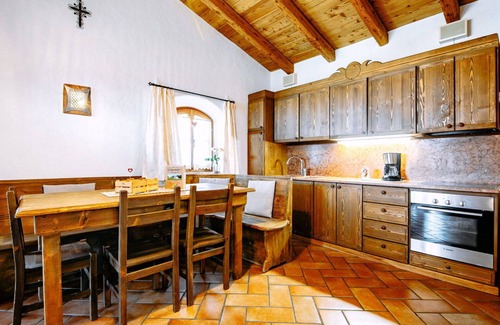 Coredo Apartment | Cosy apartment for 4 guests with WIFI, TV, terrace, pets allowed and parking