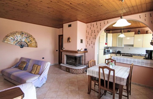 Aurano Apartment | Cosy apartment for 4 guests with TV, terrace and pets allowed