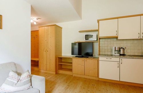 Solda Apartment | Cosy apartment for 4 guests with WIFI, TV, terrace, pets allowed and panoramic view