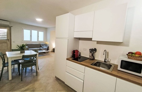 Baja Sardinia Apartment | Cosy apartment for 4 people with WIFI, A/C, TV and parking