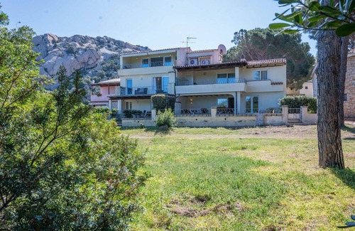 Baja Sardinia Apartment | Cosy apartment for 4 people with WIFI, A/C, TV and parking