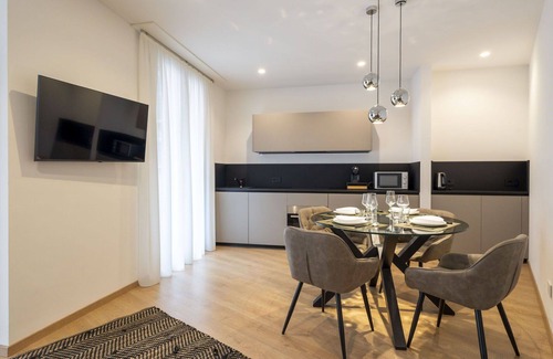 Chiavenna Apartment | Cosy apartment for 4 people with A/C, WIFI, TV and terrace